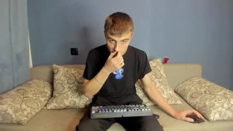 bristlebback online show from 10.04.25