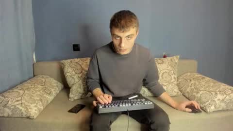 bristlebback online show from 10.14.25