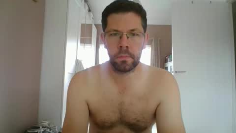 britguy6985 online show from 10.02.25
