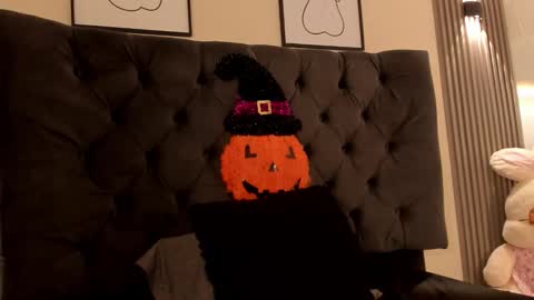 brithanysummer online show from 10.22.25