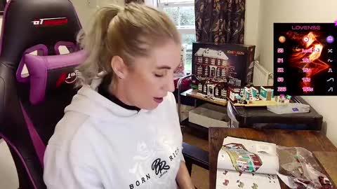 Snapshot of britishladya chatting on 01.14.25 Lady Annabelle Montgomery online show from 01.14.25