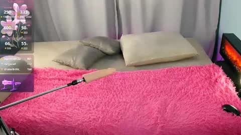 Britney. Part-time devil  online show from 03.08.26