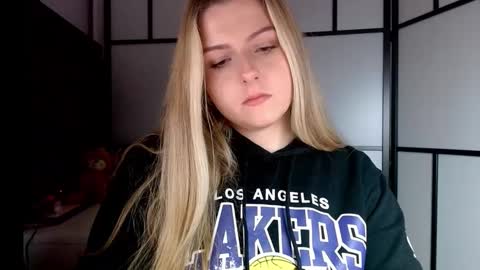 BritneyGlow online show from 12.01.24