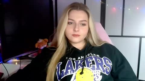 BritneyGlow online show from 12.06.24