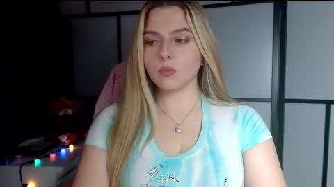 BritneyGlow online show from 12.15.24