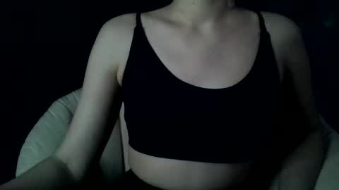 Snapshot of britneykittens chatting on 02.10.25 BritneyKittens online show from 02.10.25