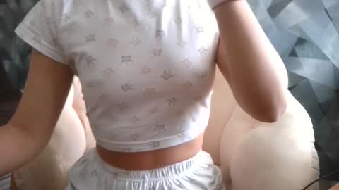 Snapshot of britneykittens chatting on 09.16.25 BritneyKittens online show from 09.16.25