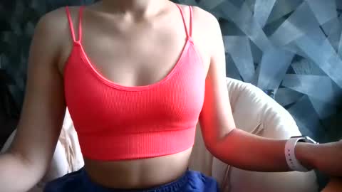 Snapshot of britneykittens chatting on 10.06.25 BritneyKittens online show from 10.06.25