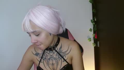 maru miaw   Please help me to reach 100 thumbs up online show from 02.11.26