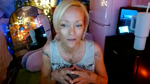 brittneychats81 online show from 05.27.26