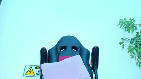 BRIYIT     online show from 02.20.25