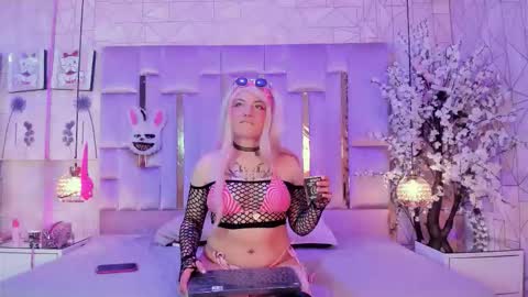 Snapshot of broklin_white23 chatting on 02.17.26 online show from 02.17.26