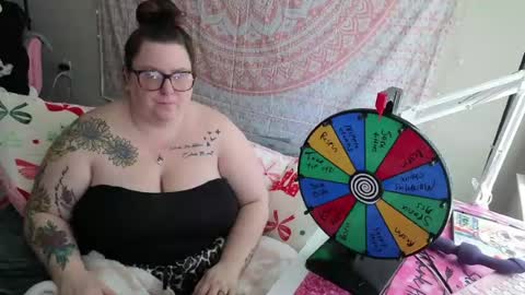 Madam Brooke online show from 04.11.26