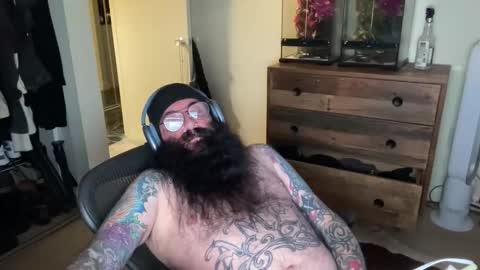 Snapshot of brooklyndreamer chatting on 11.14.25 Brooklyn Dreamer online show from 11.14.25