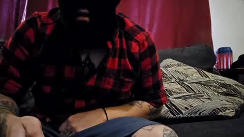 Snapshot of brownboyt chatting on 10.04.25 brownboyt online show from 10.04.25