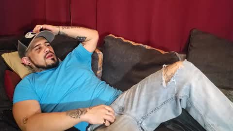 Snapshot of brownboyt chatting on 10.26.25 brownboyt online show from 10.26.25