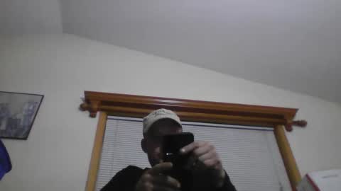 Snapshot of browndog5580 chatting on 12.05.24 browndog5580 online show from 12.05.24