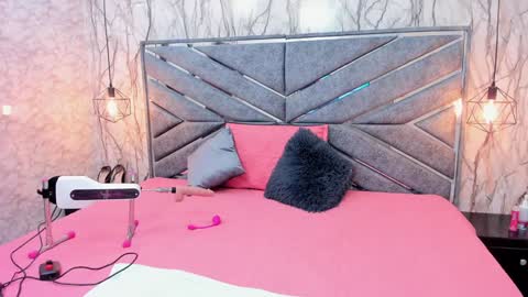 Snapshot of brownie_delicious chatting on 12.12.24 Sara online show from 12.12.24