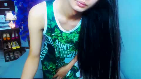 Snapshot of brownsausageroberta chatting on 12.15.24 Roberta GODDESS OF PLEASURE AND SEXUALDESIRE online show from 12.15.24