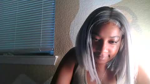Snapshot of brownsugarcutie3 chatting on 07.04.26 Brownsuagrcutie online show from 07.04.26
