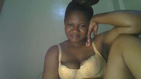 Snapshot of browny_kinky chatting on 05.05.26 pitch online show from 05.05.26