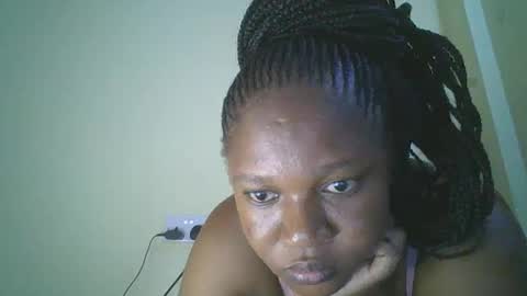 Snapshot of browny_kinky chatting on 05.11.26 pitch online show from 05.11.26