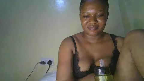 Snapshot of browny_kinky chatting on 05.11.26 pitch online show from 05.11.26