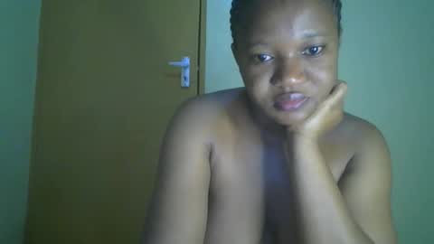 Snapshot of browny_kinky chatting on 06.06.26 pitch online show from 06.06.26