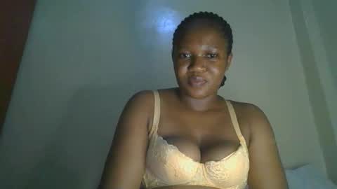 Snapshot of browny_kinky chatting on 06.08.26 pitch online show from 06.08.26