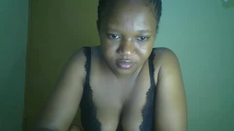 Snapshot of browny_kinky chatting on 06.11.26 pitch online show from 06.11.26