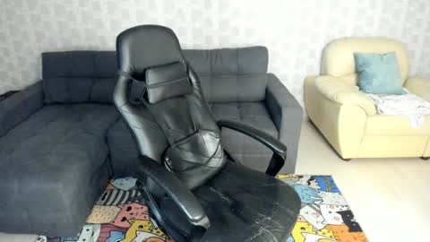 Bruce Wayne94 online show from 04.04.26