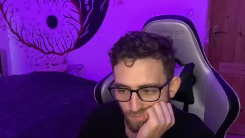 Snapshot of brulink103 chatting on 09.16.25 ganjatalks online show from 09.16.25