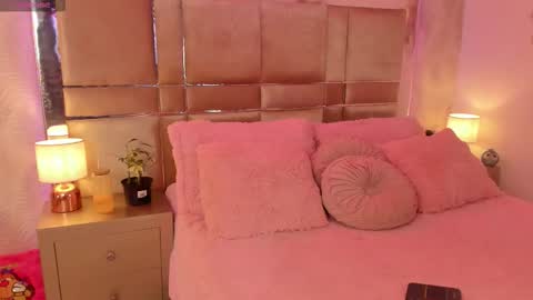 Snapshot of brunettklaryss chatting on 02.11.26 Brenda online show from 02.11.26