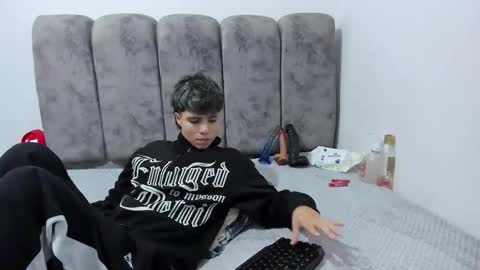 Snapshot of bruno_cruz chatting on 05.24.26 Bruno Cruz online show from 05.24.26