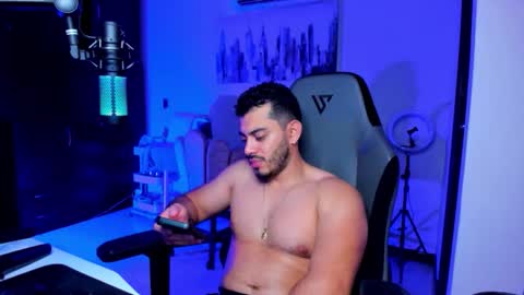 Snapshot of bruno_diaz31 chatting on 04.25.26 Bruno online show from 04.25.26