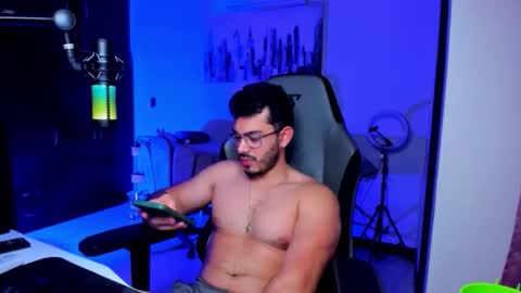 Snapshot of bruno_diaz31 chatting on 05.16.26 Bruno online show from 05.16.26