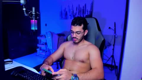 Snapshot of bruno_diaz31 chatting on 05.17.26 Bruno online show from 05.17.26