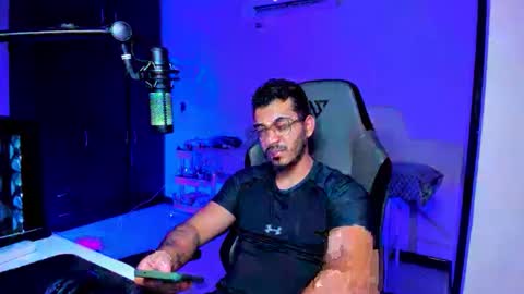 Snapshot of bruno_diaz31 chatting on 05.29.26 Bruno online show from 05.29.26