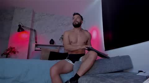 Andres Suarez online show from 11.21.25