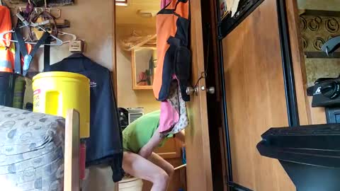 Snapshot of brushsquach chatting on 01.23.25 Steve... aka SkinnieDippin aka TimberTramp online show from 01.23.25