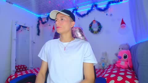 BRYAM INDEPENDENT MODEL online show from 12.26.24