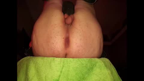 Snapshot of bubbl3sbutt chatting on 10.19.25 Bubbl3sbutt online show from 10.19.25