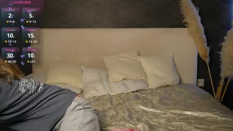 Sabrina  online show from 10.08.25