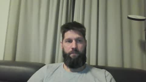 bubblebee1982 online show from 12.04.24