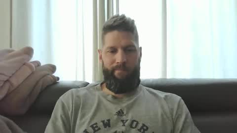 bubblebee1982 online show from 01.11.25