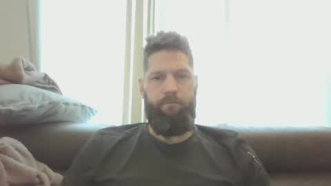 bubblebee1982 online show from 01.18.25