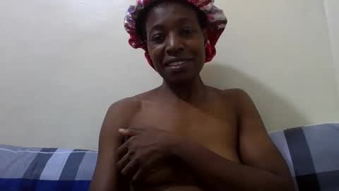 Snapshot of bubbly_jocyce chatting on 06.08.26 talisha online show from 06.08.26