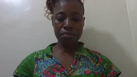 Snapshot of bubbly_jocyce chatting on 06.19.26 talisha online show from 06.19.26