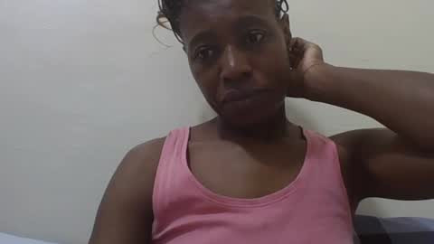 Snapshot of bubbly_jocyce chatting on 06.23.26 talisha online show from 06.23.26