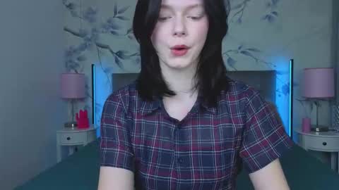 Leona online show from 02.09.26